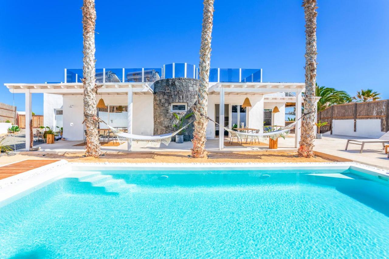 Boutique Beach Villa By Lanzarote Retreats - Private Pool - 1 Min Walk To Sea Pool تشاركو ديل بالو المظهر الخارجي الصورة