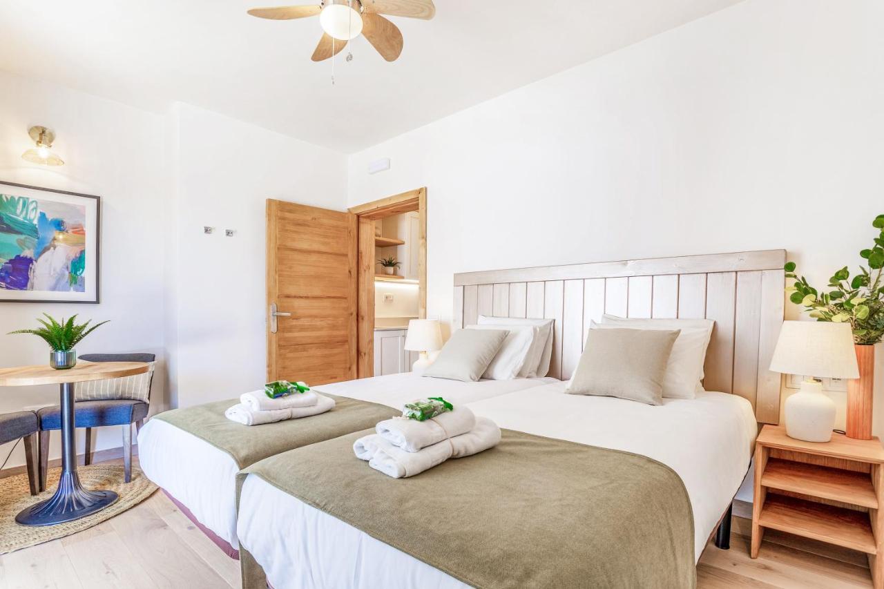 Boutique Beach Villa By Lanzarote Retreats - Private Pool - 1 Min Walk To Sea Pool تشاركو ديل بالو المظهر الخارجي الصورة