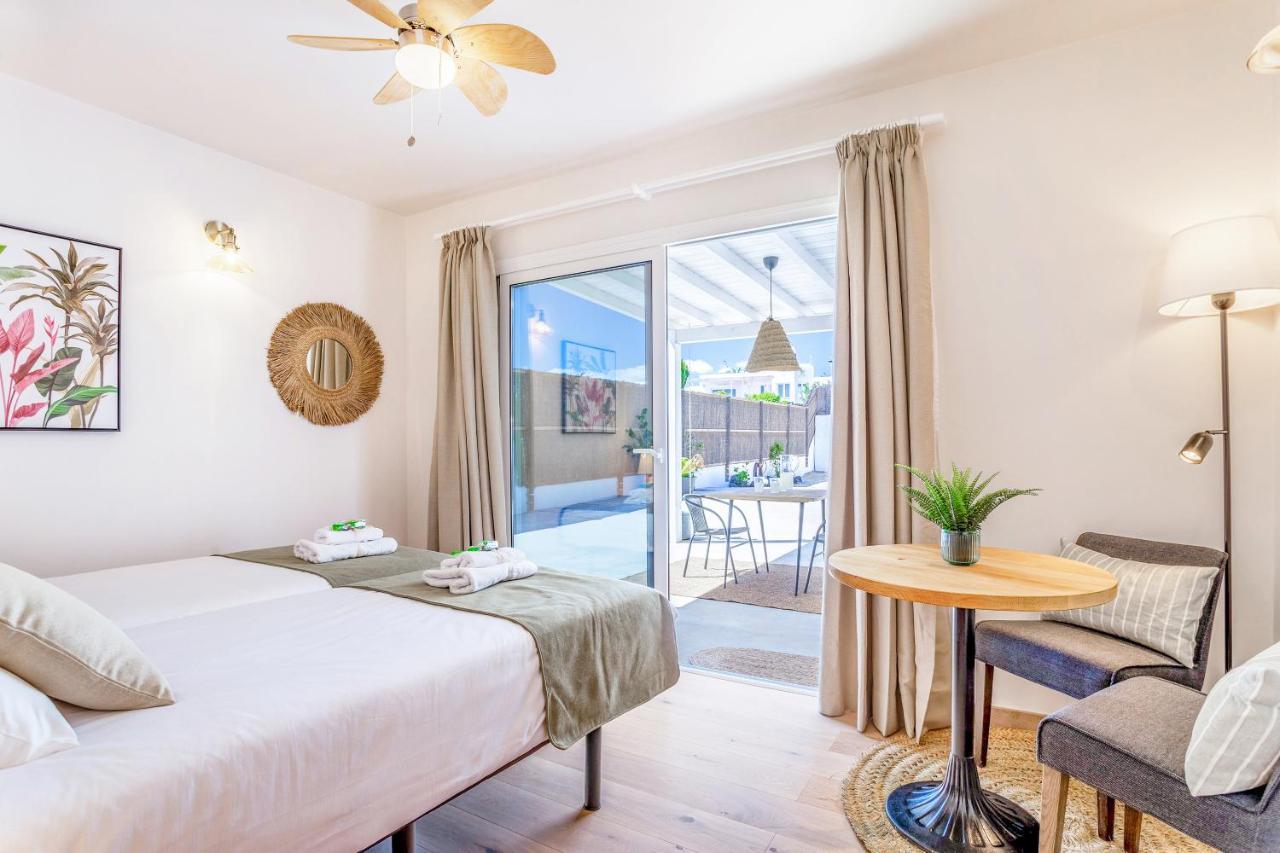Boutique Beach Villa By Lanzarote Retreats - Private Pool - 1 Min Walk To Sea Pool تشاركو ديل بالو المظهر الخارجي الصورة