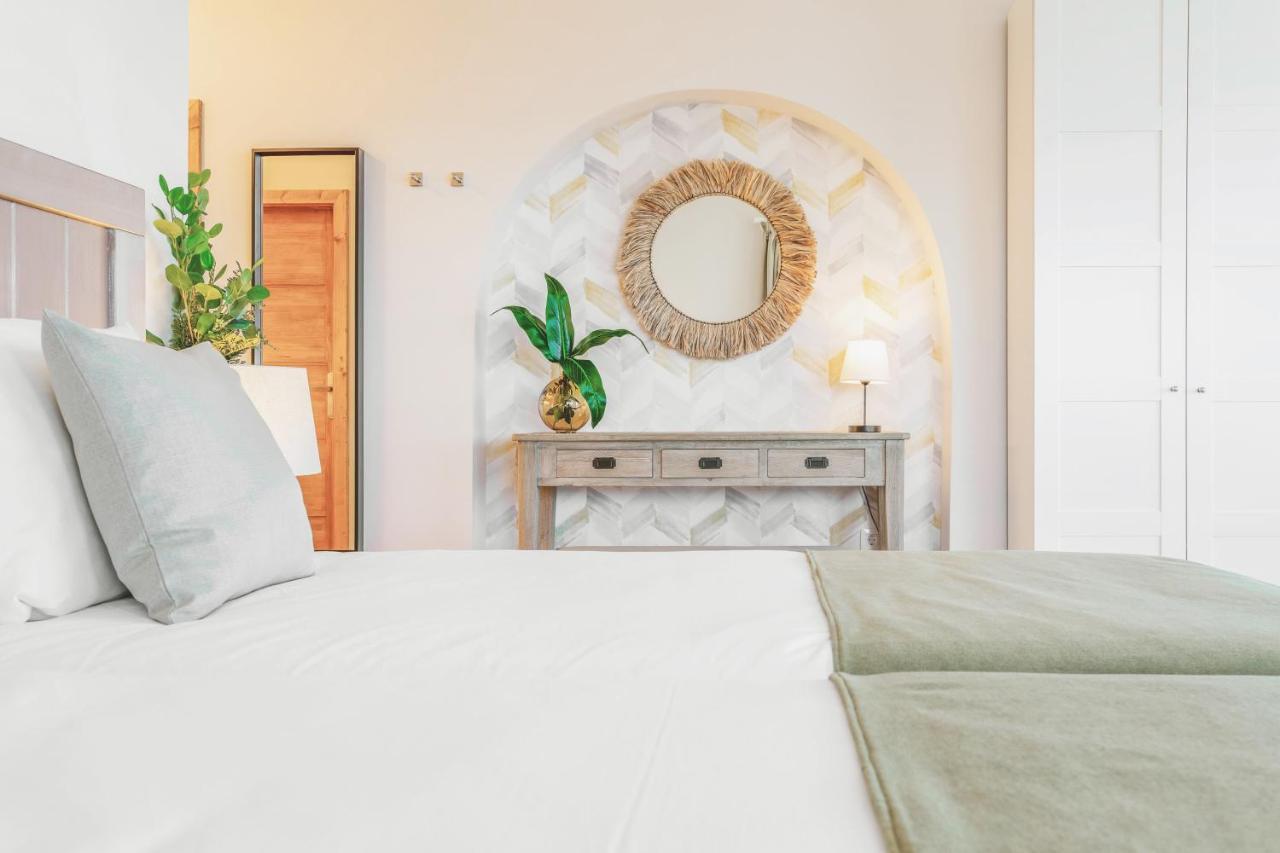 Boutique Beach Villa By Lanzarote Retreats - Private Pool - 1 Min Walk To Sea Pool تشاركو ديل بالو المظهر الخارجي الصورة