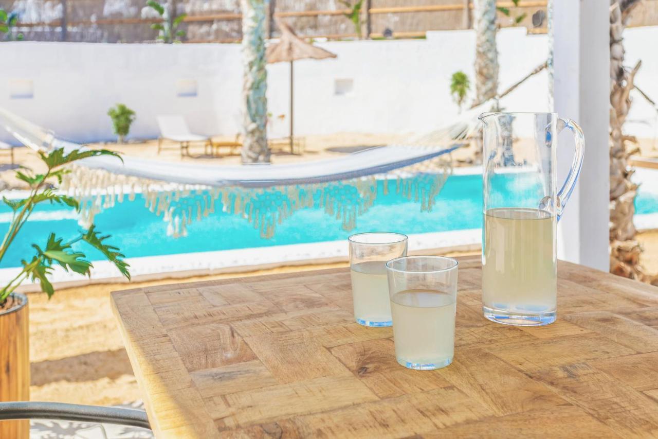 Boutique Beach Villa By Lanzarote Retreats - Private Pool - 1 Min Walk To Sea Pool تشاركو ديل بالو المظهر الخارجي الصورة