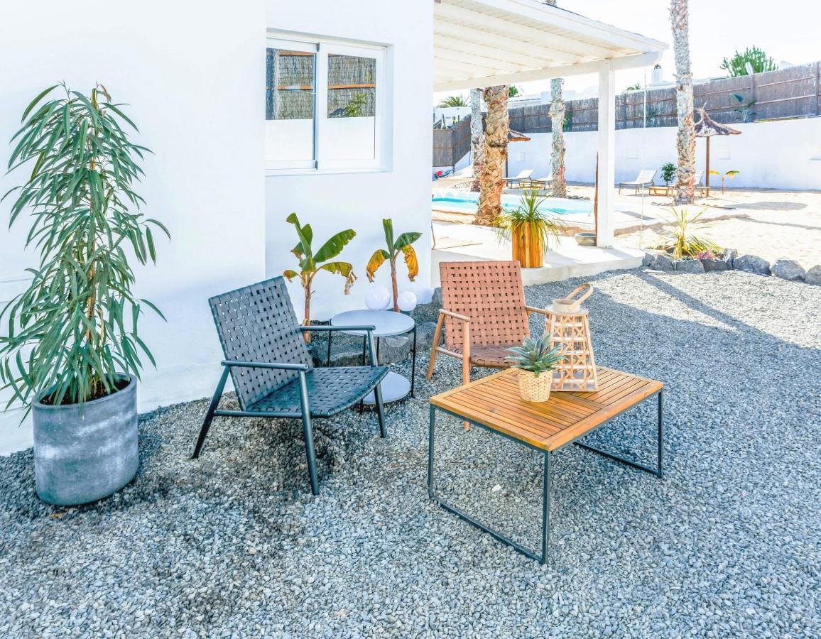 Boutique Beach Villa By Lanzarote Retreats - Private Pool - 1 Min Walk To Sea Pool تشاركو ديل بالو المظهر الخارجي الصورة