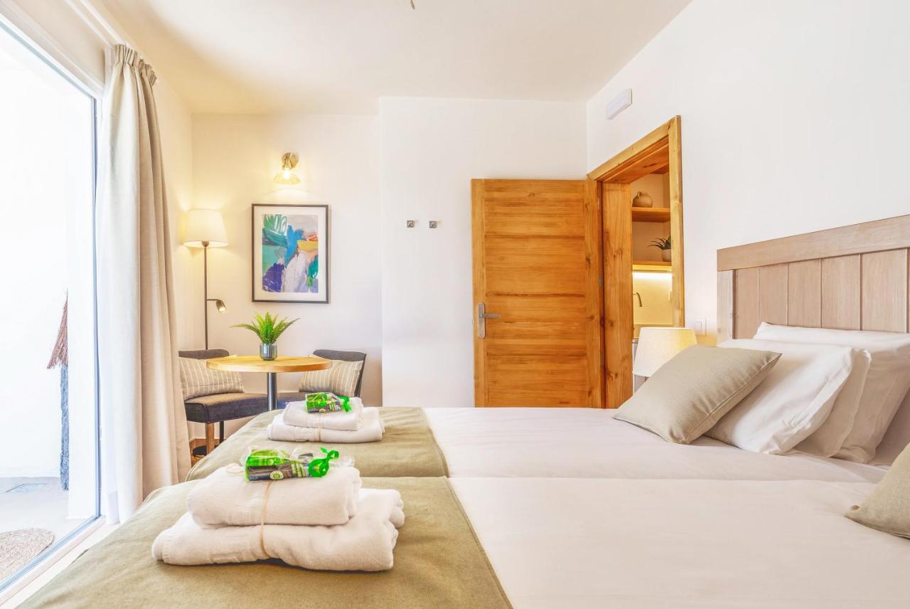 Boutique Beach Villa By Lanzarote Retreats - Private Pool - 1 Min Walk To Sea Pool تشاركو ديل بالو المظهر الخارجي الصورة