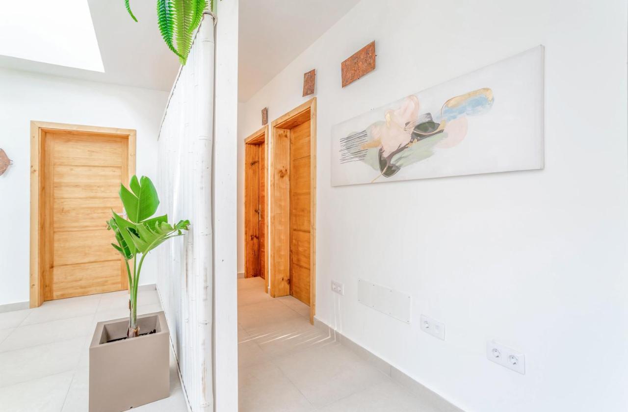 Boutique Beach Villa By Lanzarote Retreats - Private Pool - 1 Min Walk To Sea Pool تشاركو ديل بالو المظهر الخارجي الصورة