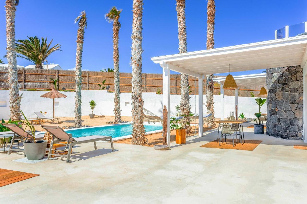 Boutique Beach Villa By Lanzarote Retreats - Private Pool - 1 Min Walk To Sea Pool تشاركو ديل بالو المظهر الخارجي الصورة
