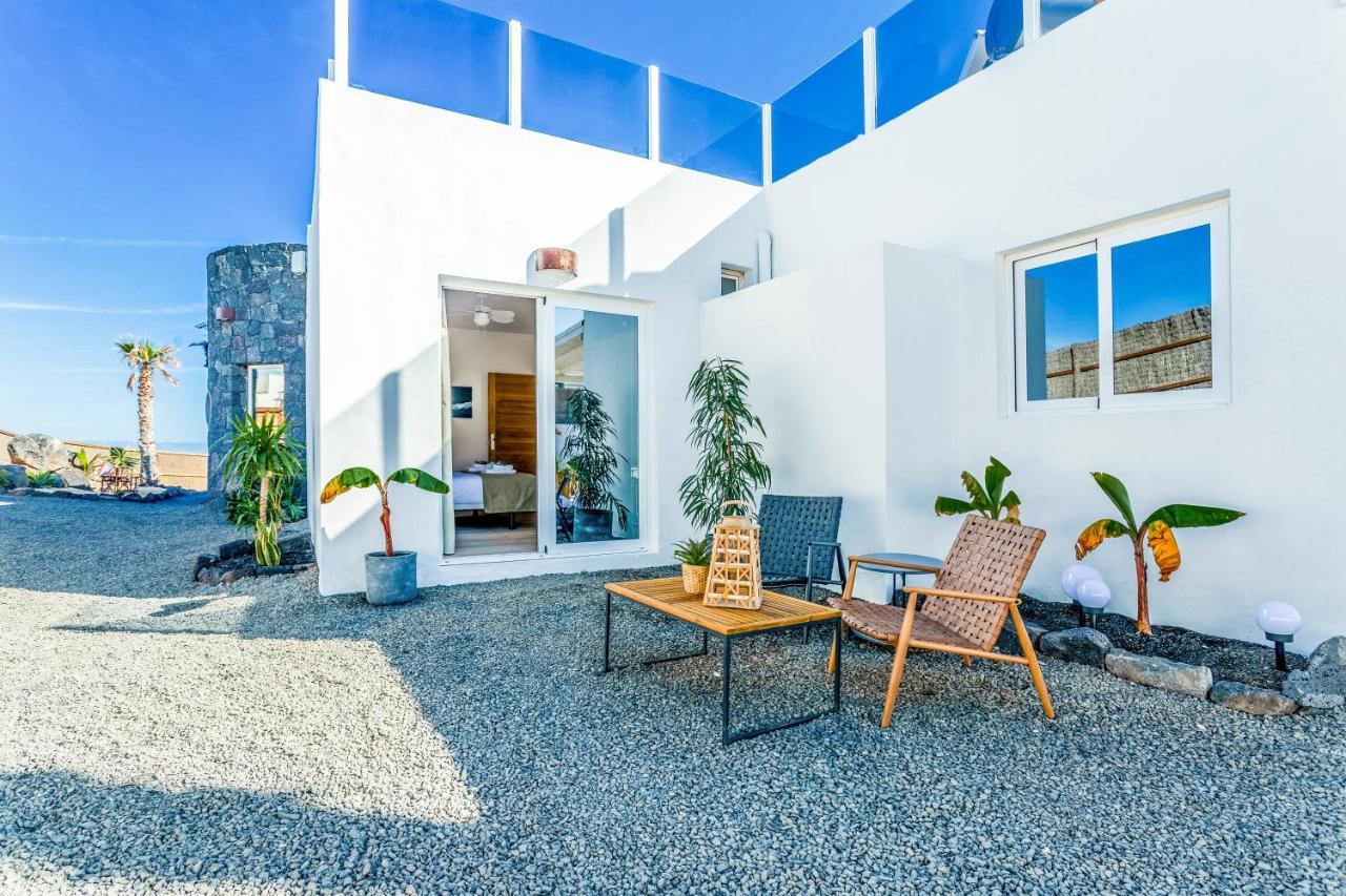 Boutique Beach Villa By Lanzarote Retreats - Private Pool - 1 Min Walk To Sea Pool تشاركو ديل بالو المظهر الخارجي الصورة